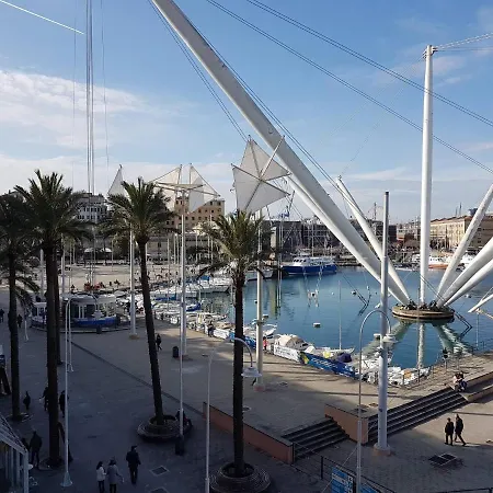 Casa Vacanze Porto Antico Apartment *